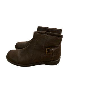 Clarks Womens Brown Leather Ankle Booties Size 9